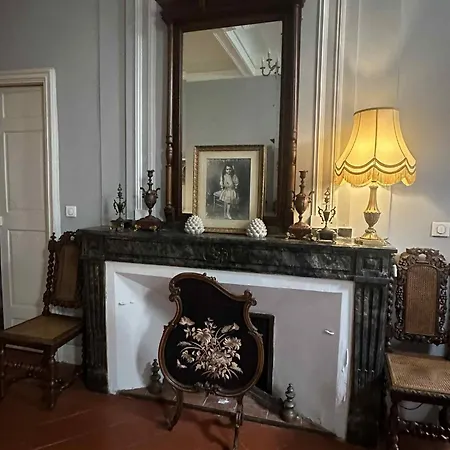 Le Logis Barbes Lägenhet