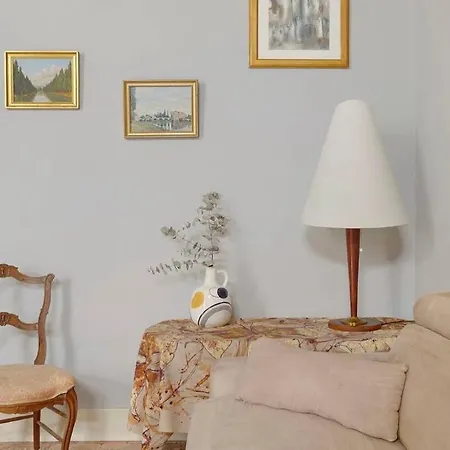 Le Logis Barbes Lägenhet *